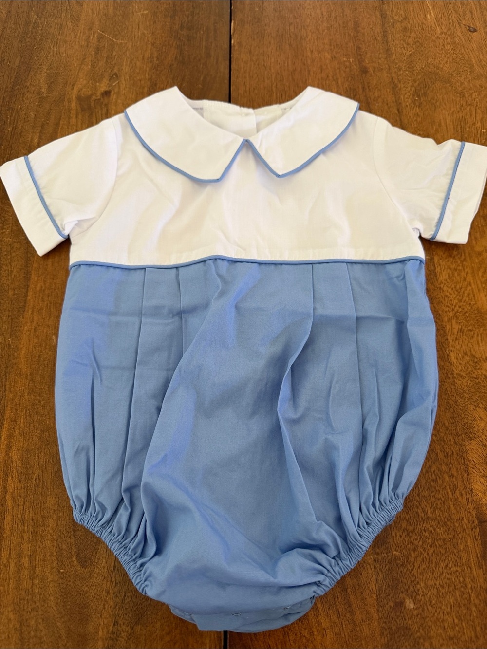 The Beaufort Bonnet Company White and Light Blue Bubble Romper 18-24 months